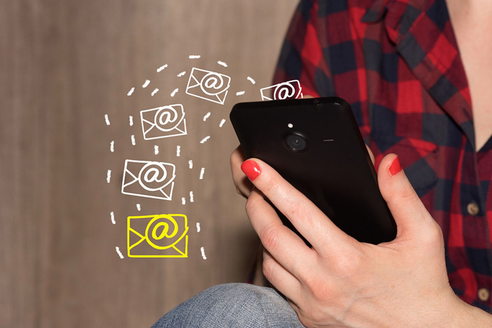 Person mit Smartphone